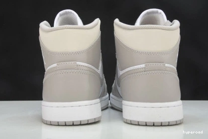Hyperoad Jordan Mid Air Grey” “College 1 0926